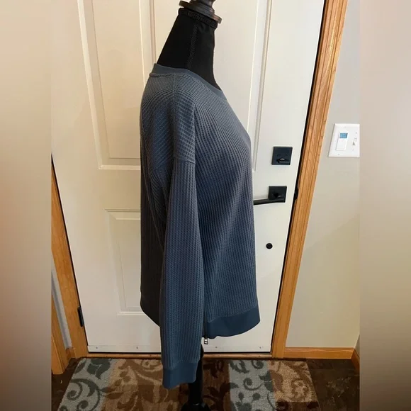 Women’s L.L. Bean teal pull over waffle weave long sleeve shirt top. Size medium - Picture 2 of 15